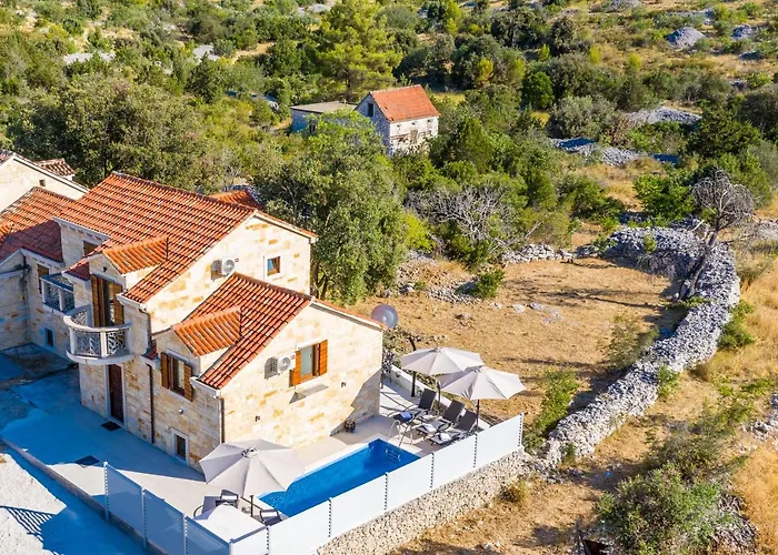 Villa Izabela With Private Pool And Beautiful View