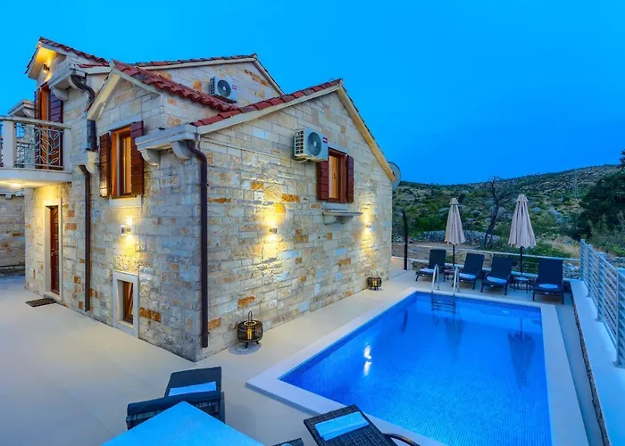 Villa Izabela With Private Pool And Beautiful View