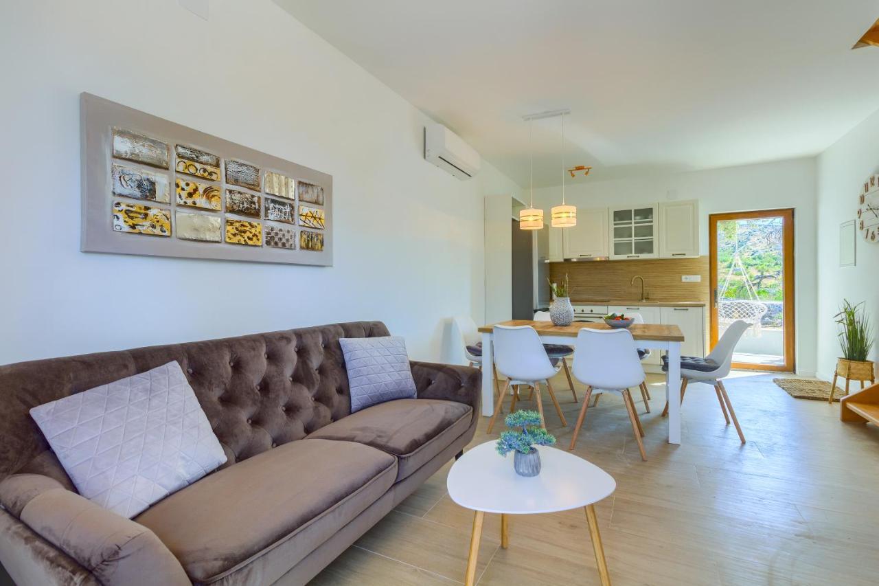 Villa Izabela With Private Pool And Beautiful View Dracevica
