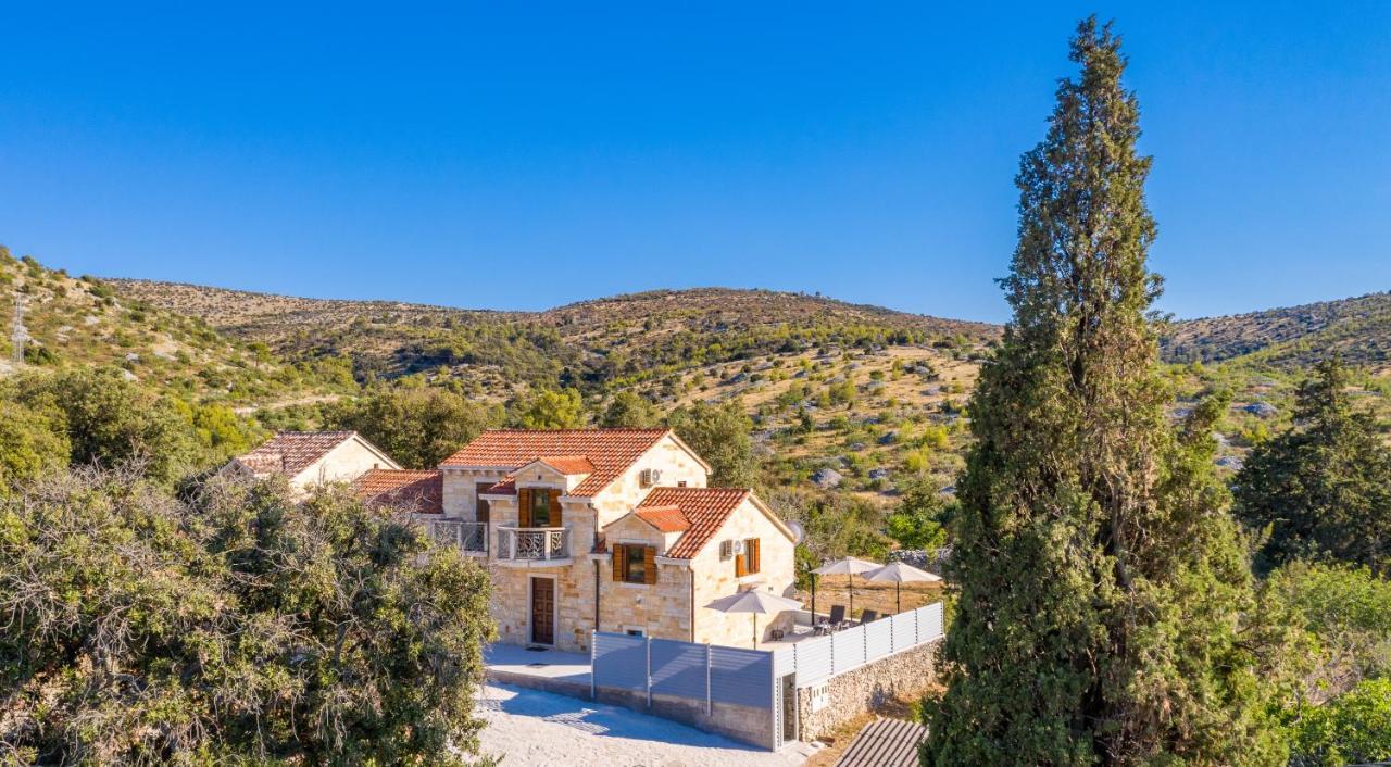 Izabela With Private Pool And Beautiful View Villa