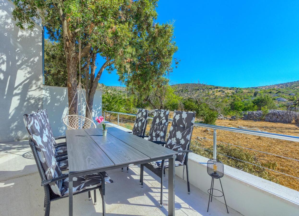 Izabela With Private Pool And Beautiful View