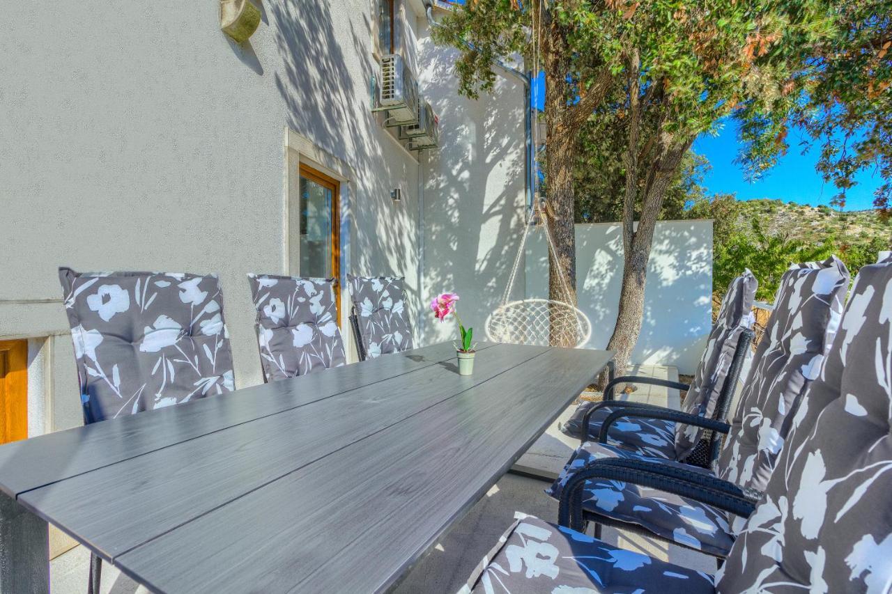 Izabela With Private Pool And Beautiful View * Dracevica